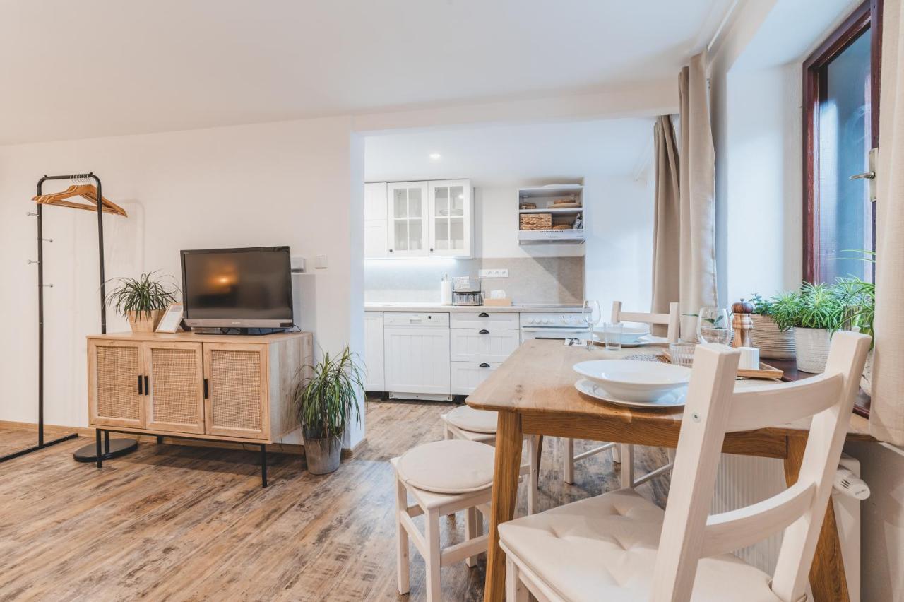 Konekt Apartment チェスキー クルムロフ エクステリア 写真